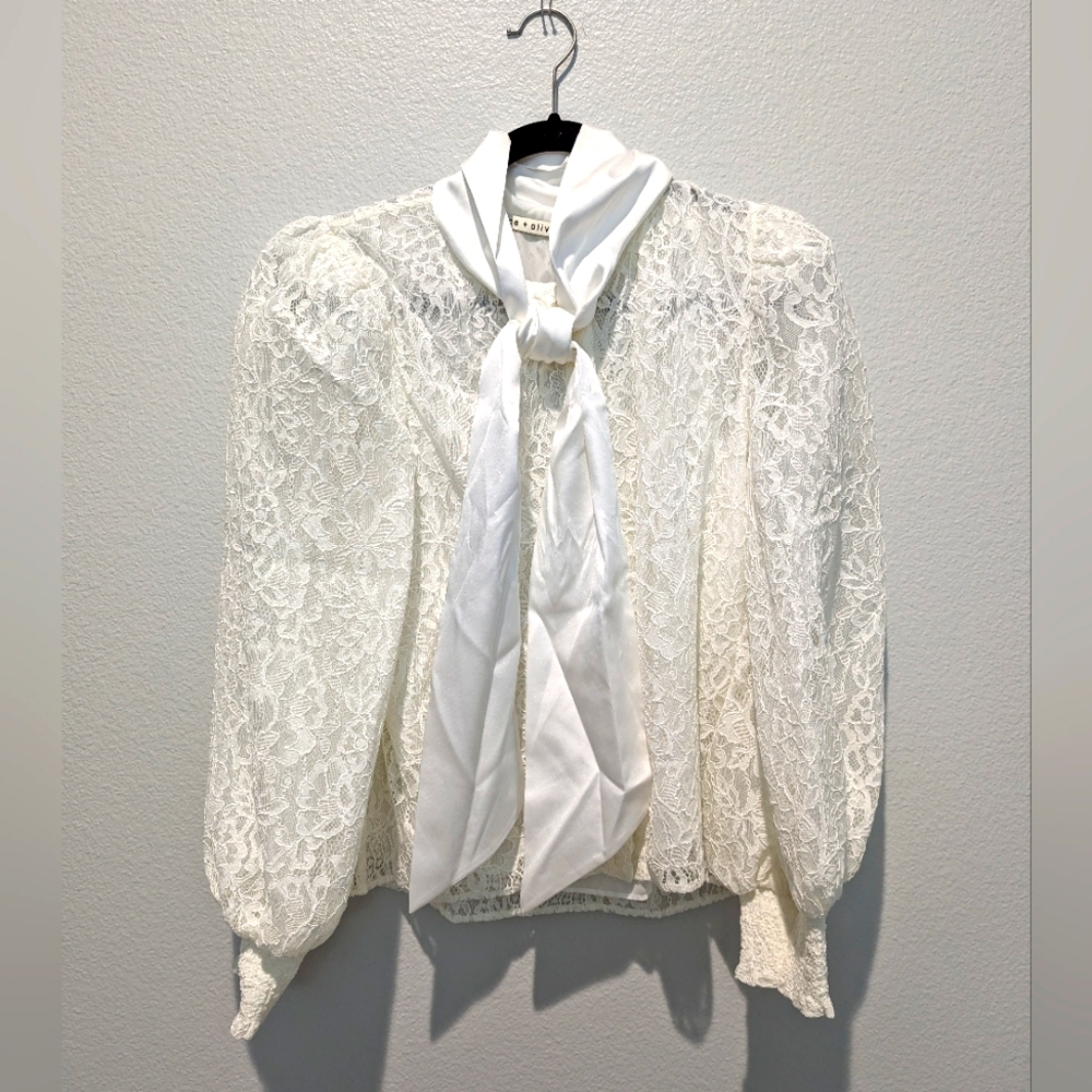 Alice + Olivia Brently Lace Tieneck Blouse